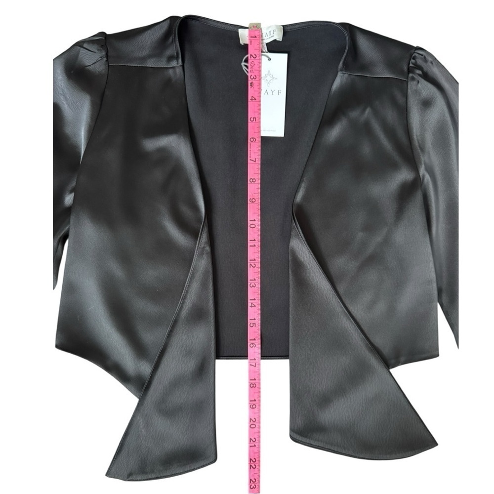 β¨ WAYF Black Satin Feather Cuff Bolero Jacket β Size L (NWT) β¨ - Picture 3 of 7